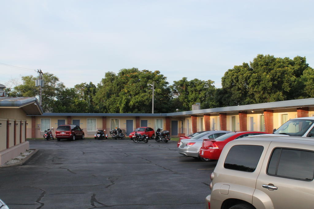 American Motor Inn - Rock Island Exterior foto
