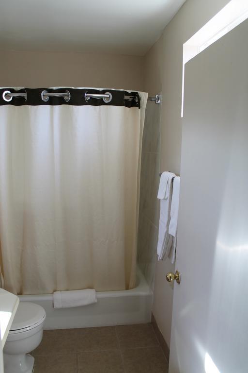 American Motor Inn - Rock Island Habitación foto